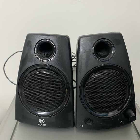 Logitech Speakers, EUC - Picture 1 of 2